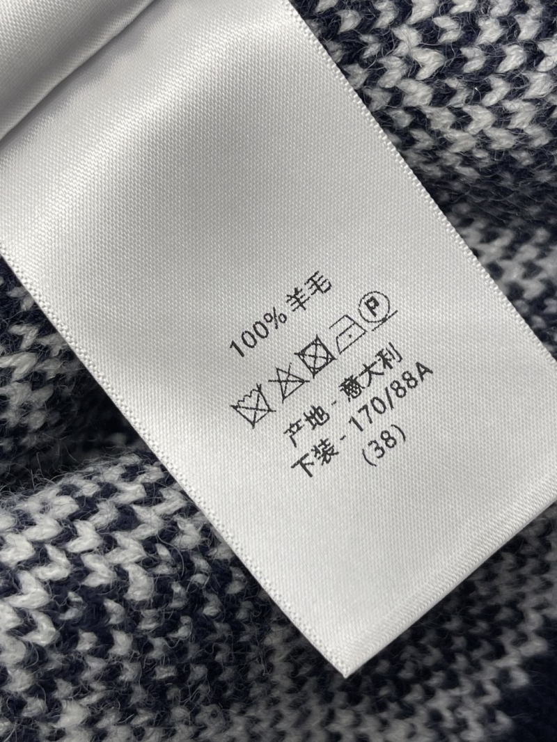 chr1st1an D10r sweaters